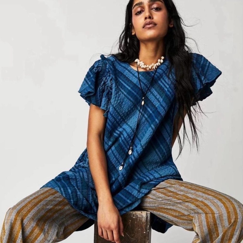 Blue striped flutter sleeve tunic